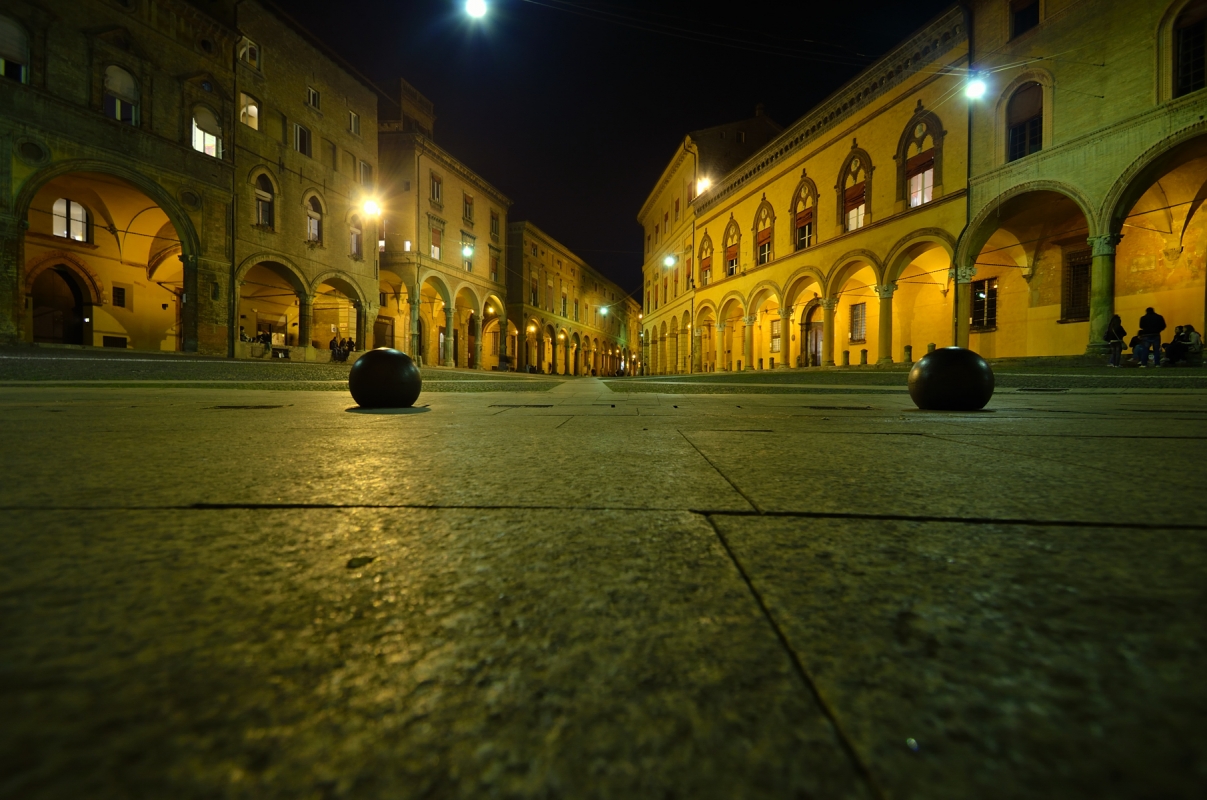 Piazza Santo Stefano dal basso - Wwikiwalter - Bologna (BO) 