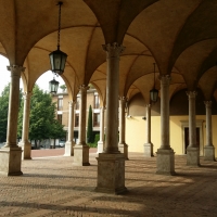 Architetture all'interno del chiostro della Basilica di San Mercuriale - Chiari86 - ForlÃ¬ (FC)