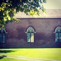 Castello di Belriguardo, facciata con finestroni gotici - AlessandroB - Voghiera (FE)