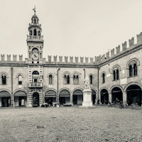 Palazzo del Governatore - Piazza di Cento - Vanni Lazzari - Cento (FE)