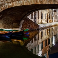 Colori e riflessi sotto il Ponte degli Sbirri - Vanni Lazzari - Comacchio (FE)